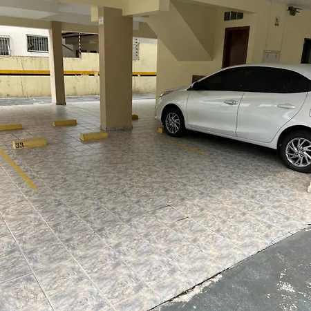 Apartamento na praia grande próximo a feirinha e mercado-2